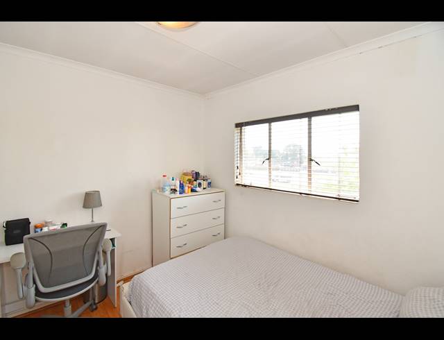 2 BEDROOM APARTMENT FOR SALE IN NOORDHANG